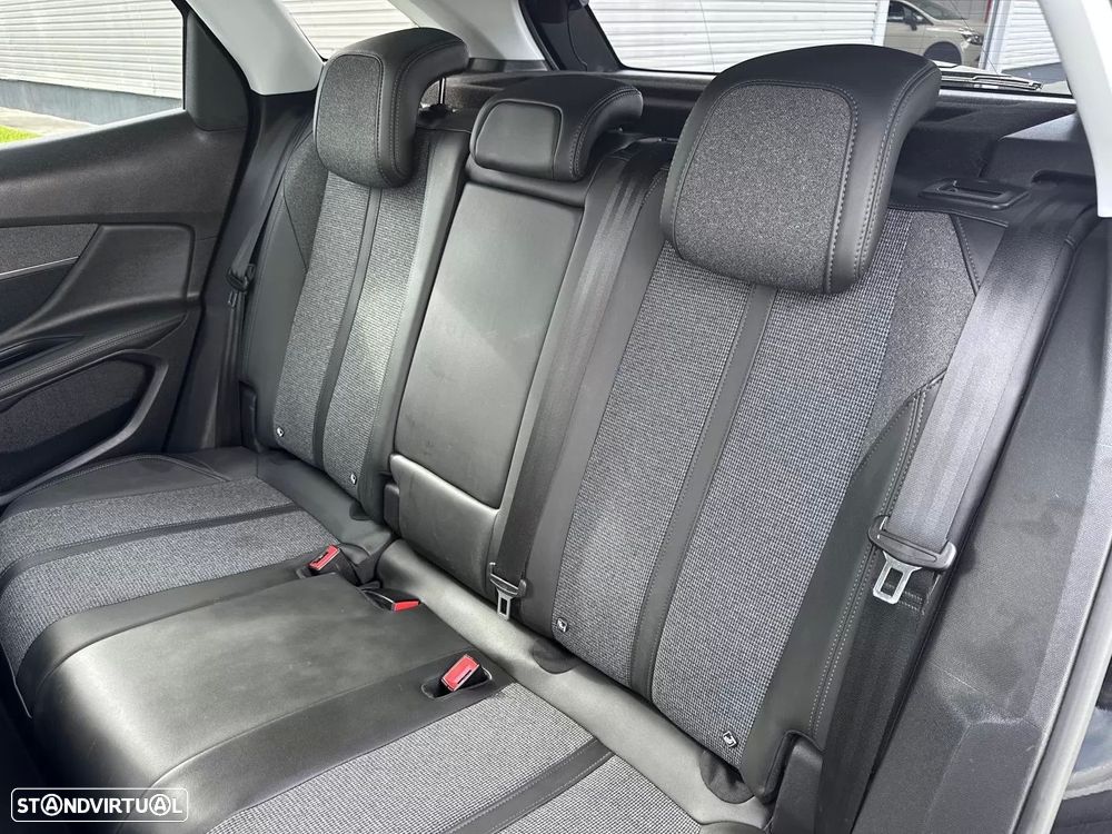 Peugeot 3008 1.2 PureTech Allure Pack - 52