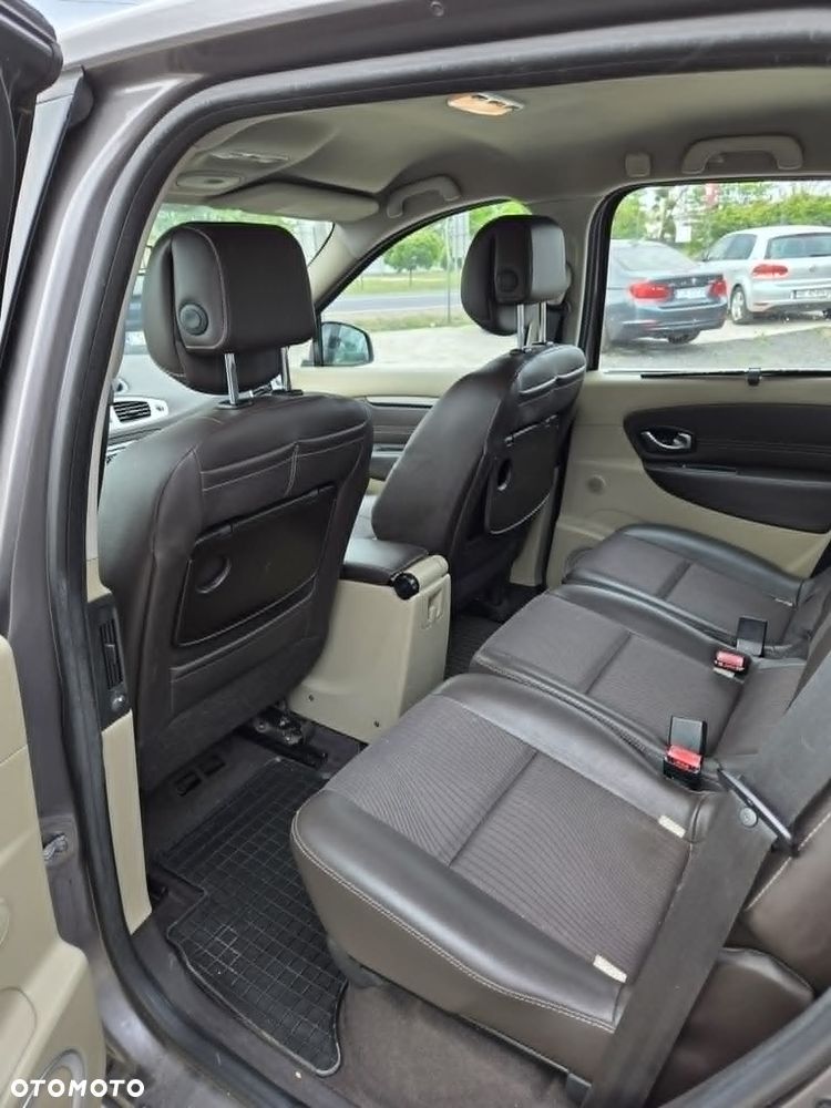 Renault Scenic - 10