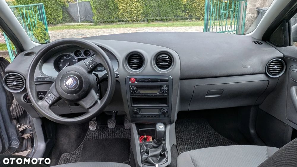 Seat Ibiza 1.4 16V Stylance - 8