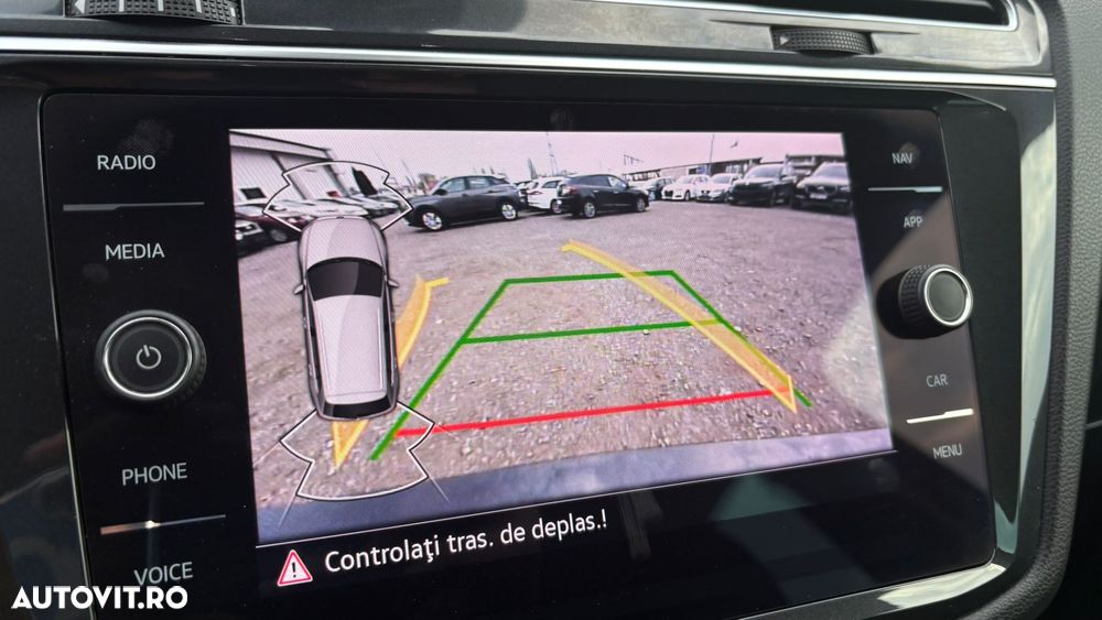 Volkswagen Tiguan - 18