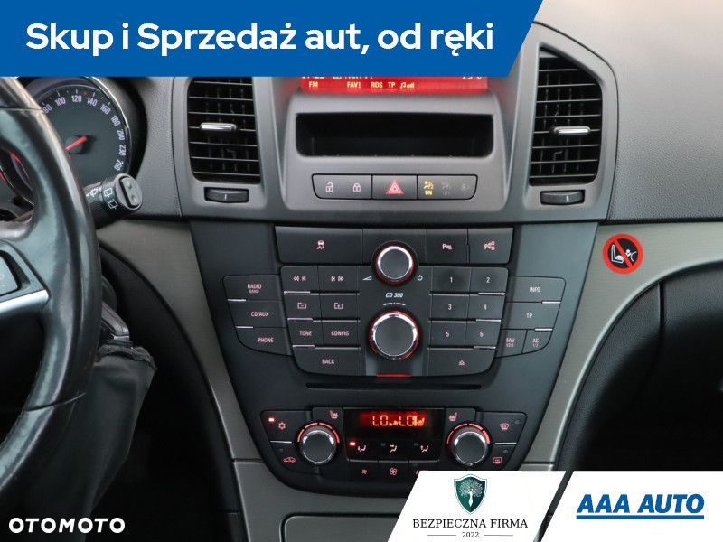 Opel Insignia - 15