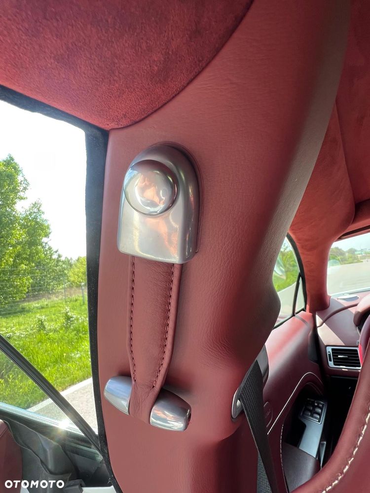 Aston Martin Rapide S - 11