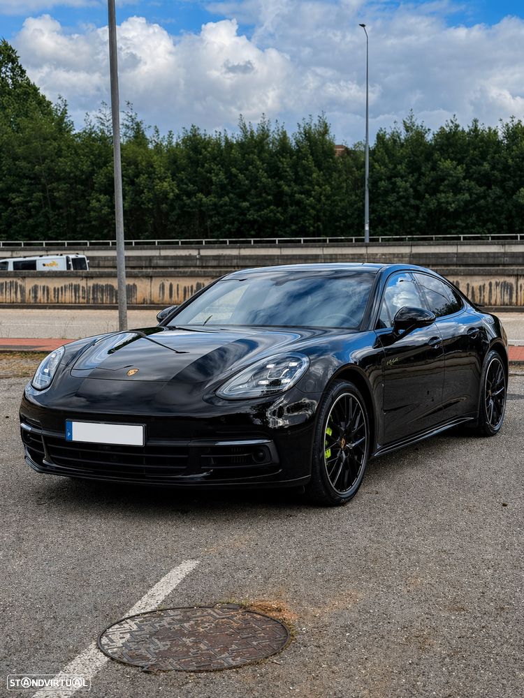 Porsche Panamera 4 E-Hybrid Platinum Edition - 5