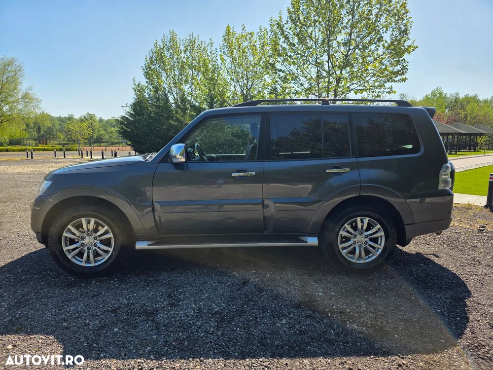 Mitsubishi Pajero - 7
