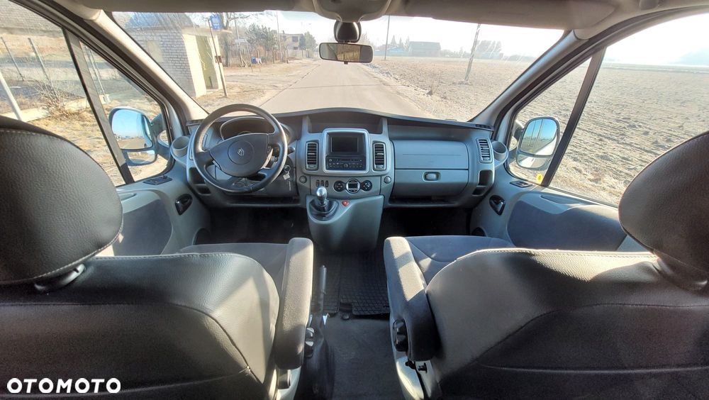 Renault Trafic - 10