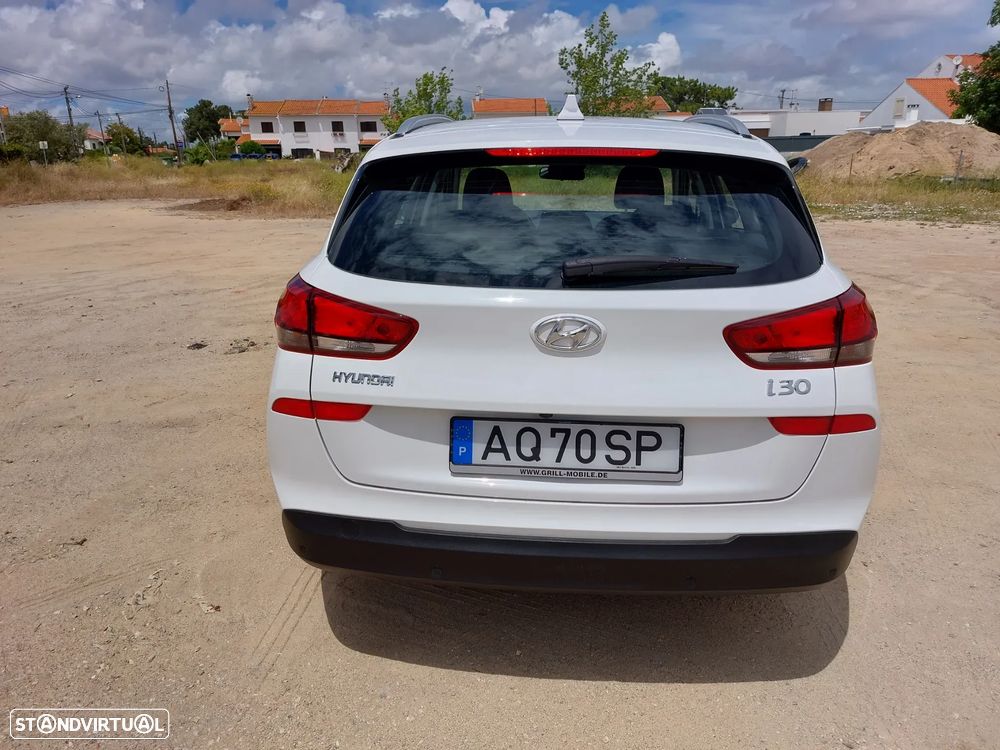 Hyundai i30 CW - 8