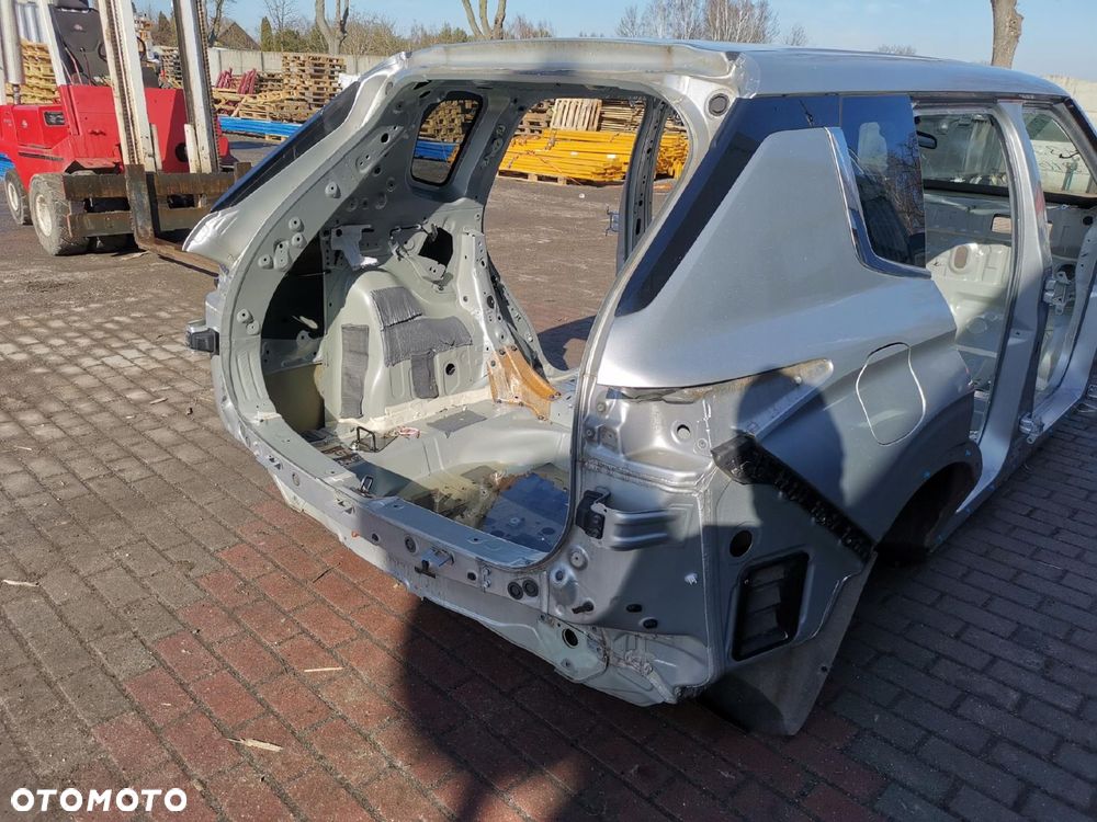 MITSUBISHI OUTLANDER IV 21 CWIARTKA BLOTNIK TYL PRAWY USA - 15