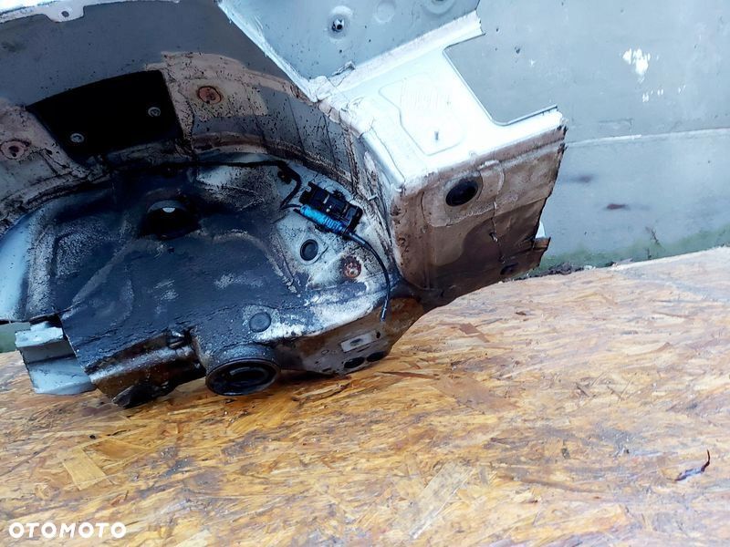 bmw x1 e84 błotnik lewy tył tylny poszycie ćwiartka 354 - 7