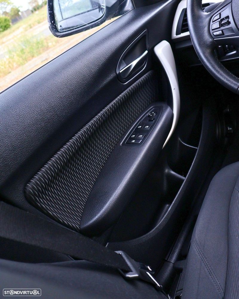 BMW 116 i - 22