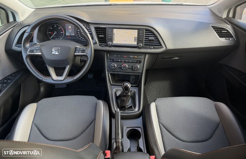SEAT Leon ST 1.6 TDI S&S Style - 24