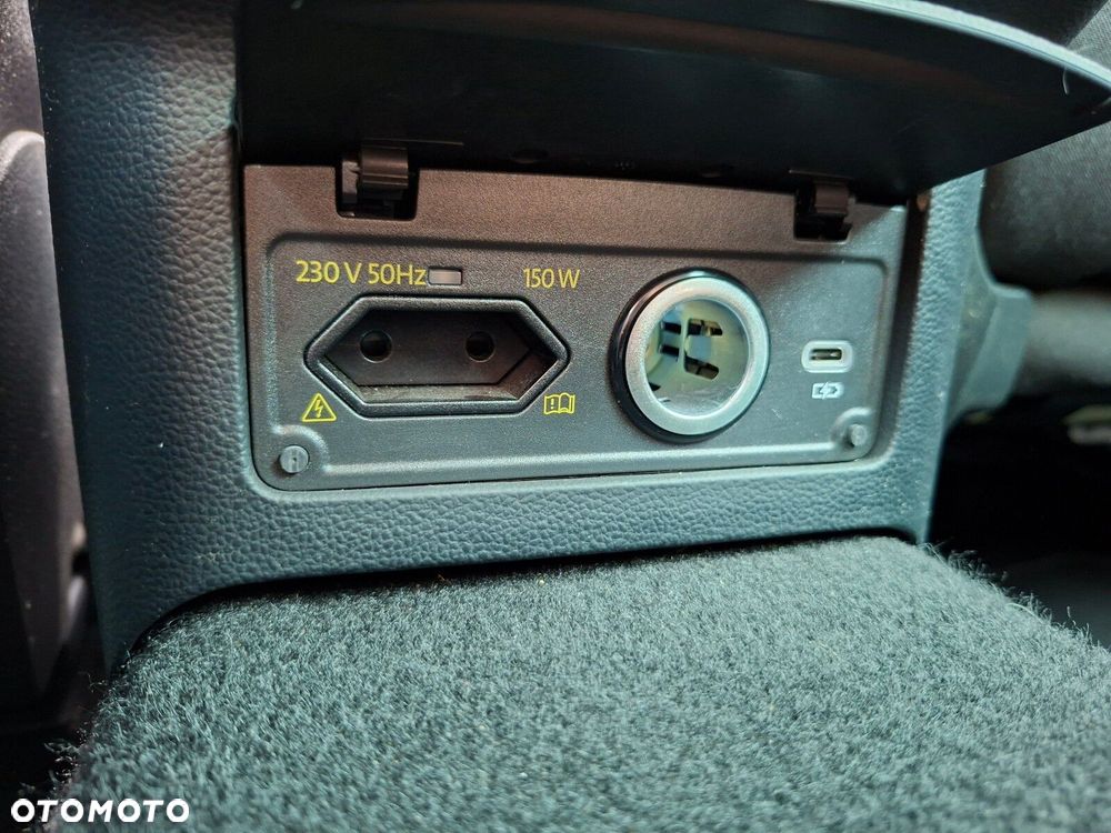 Volkswagen Passat - 16