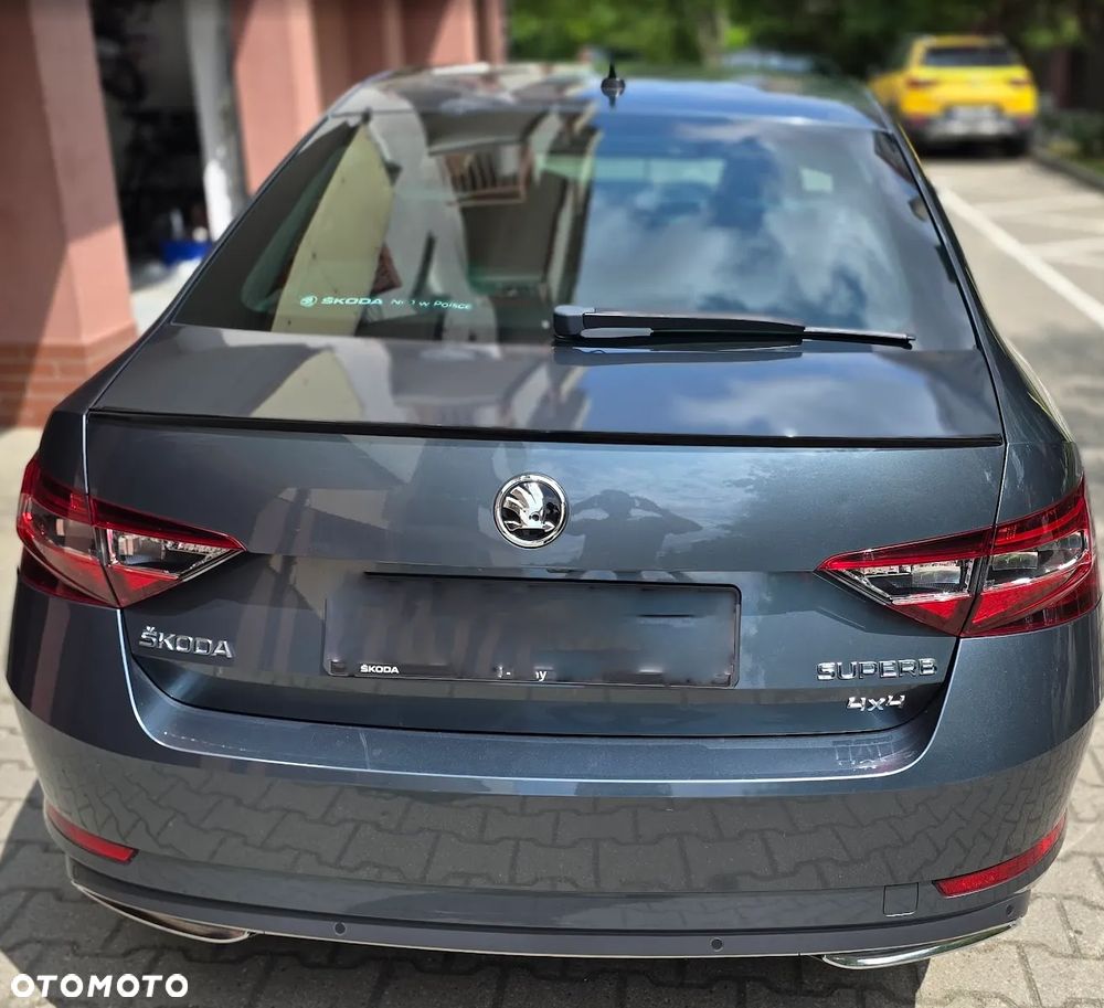 Skoda Superb 2.0 TDI SCR 4x4 Sportline DSG - 5