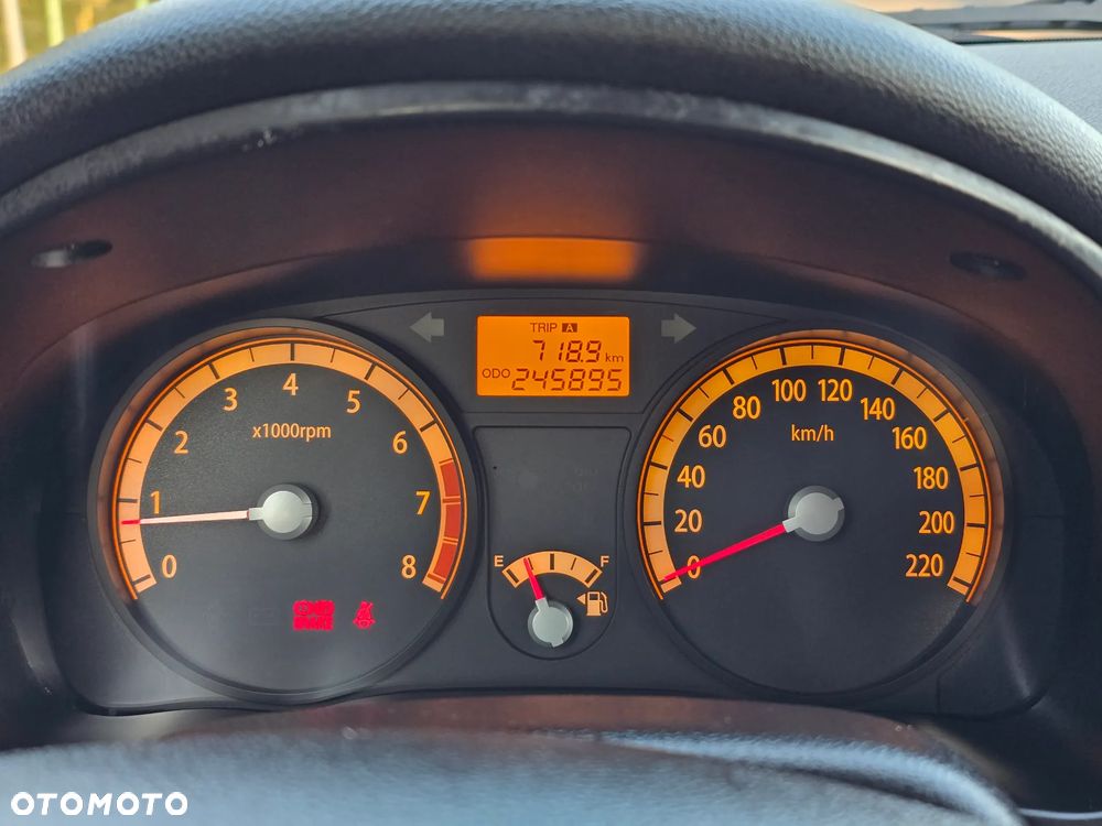 Kia Rio - 8