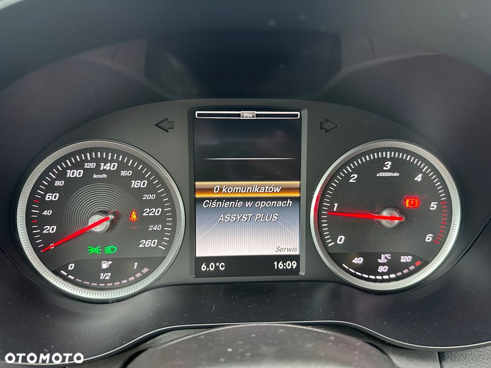 Mercedes-Benz Klasa C 200 (BlueTEC) d Avantgarde - 38