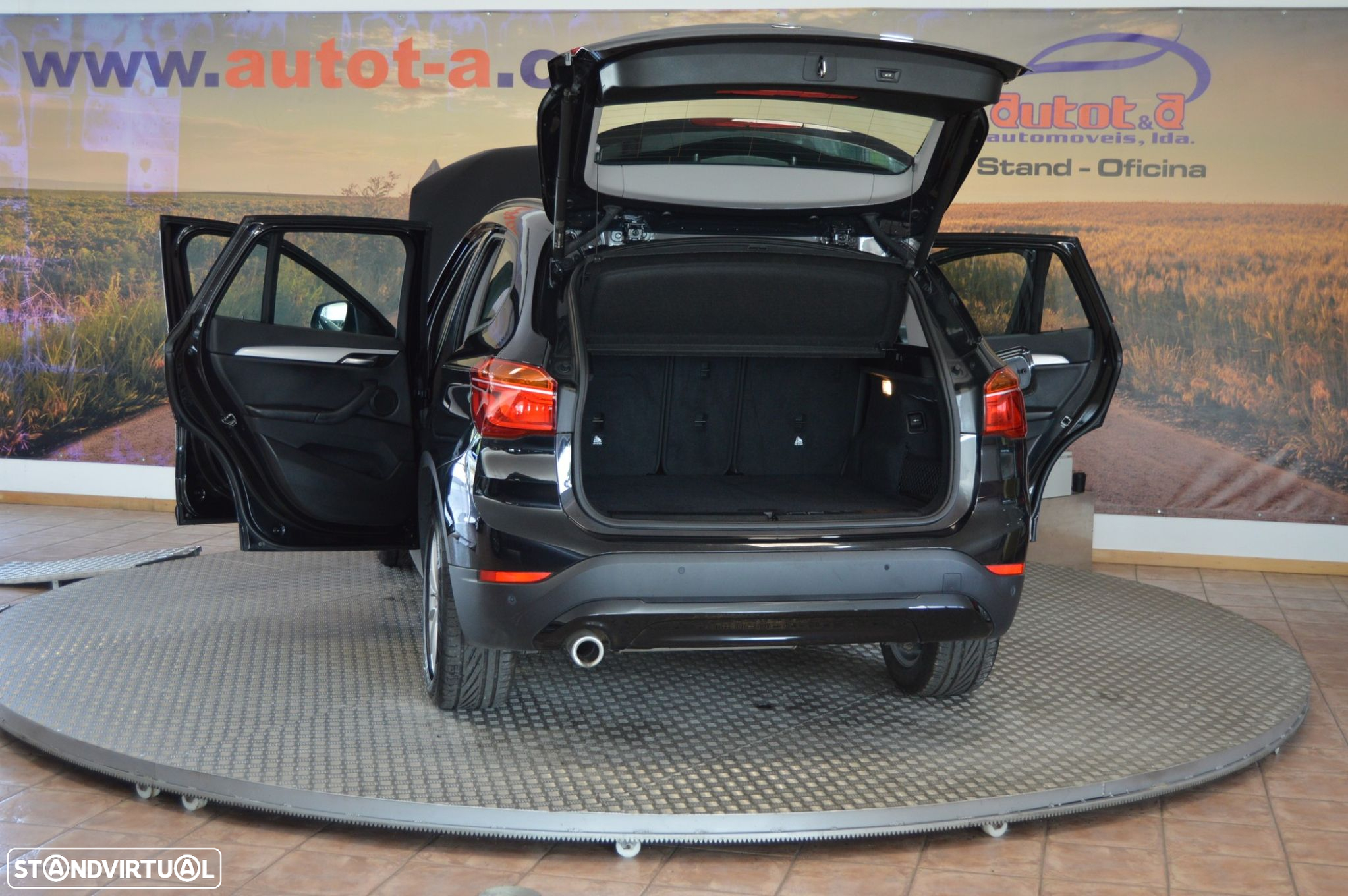 BMW X1 16 d sDrive Advantage - 12