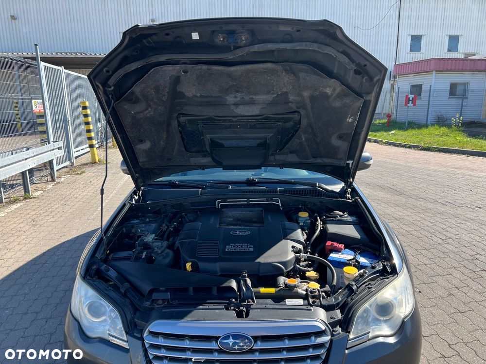 Subaru Outback 2.0D RC 000 - 9