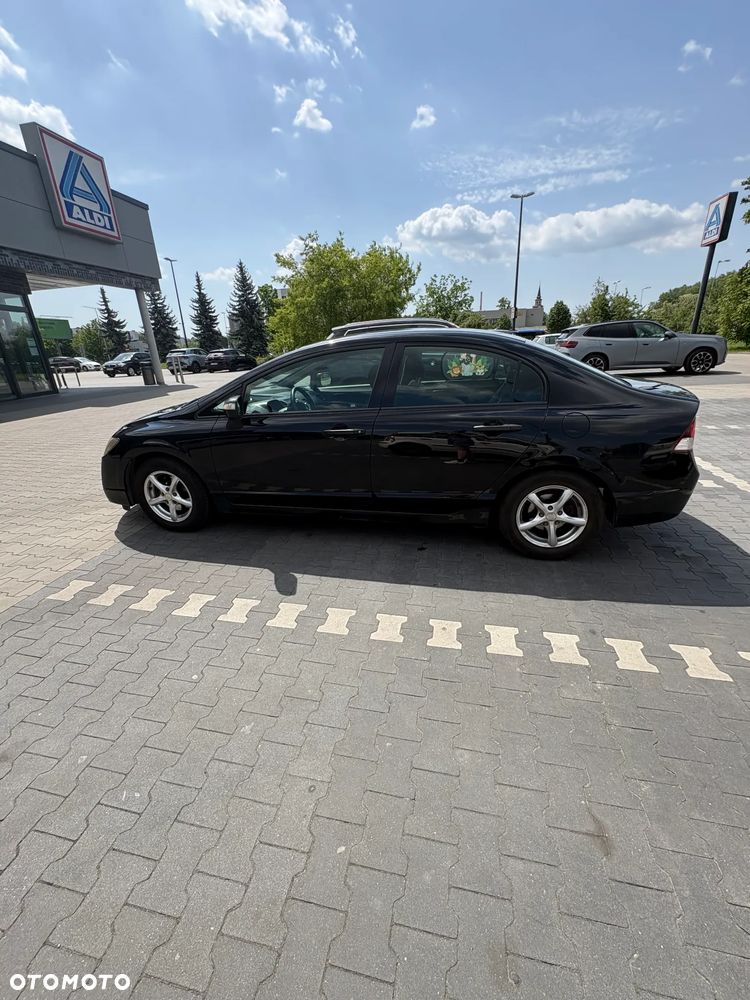 Honda Civic 1.8 Base - 6