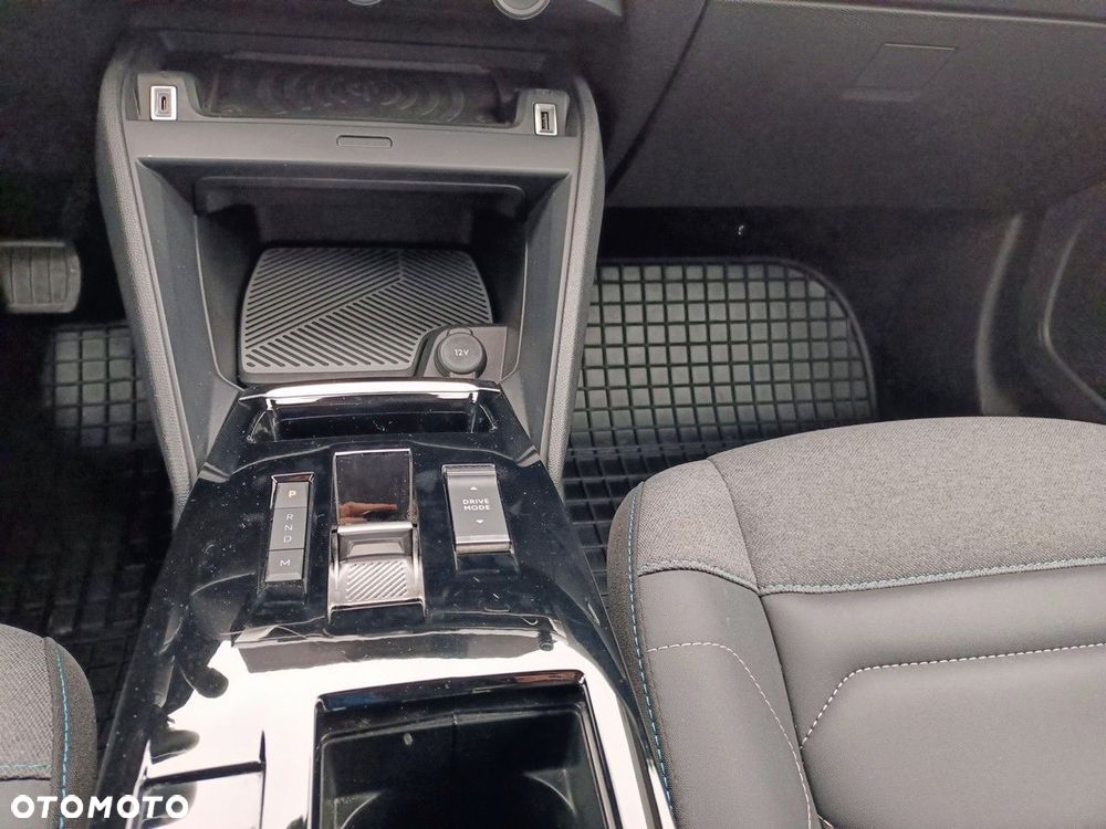 Citroën C4 1.2 PureTech Max S&S EAT8 - 29