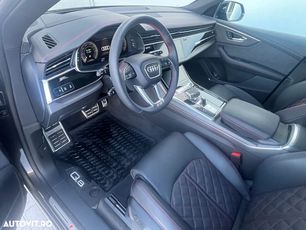 Audi Q8 - 9