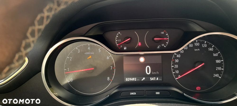 Opel Crossland X - 13