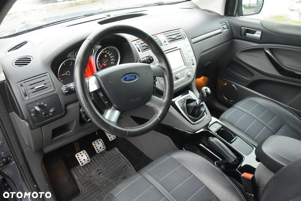 Ford Kuga 2.0 TDCi 4WD Titanium - 33