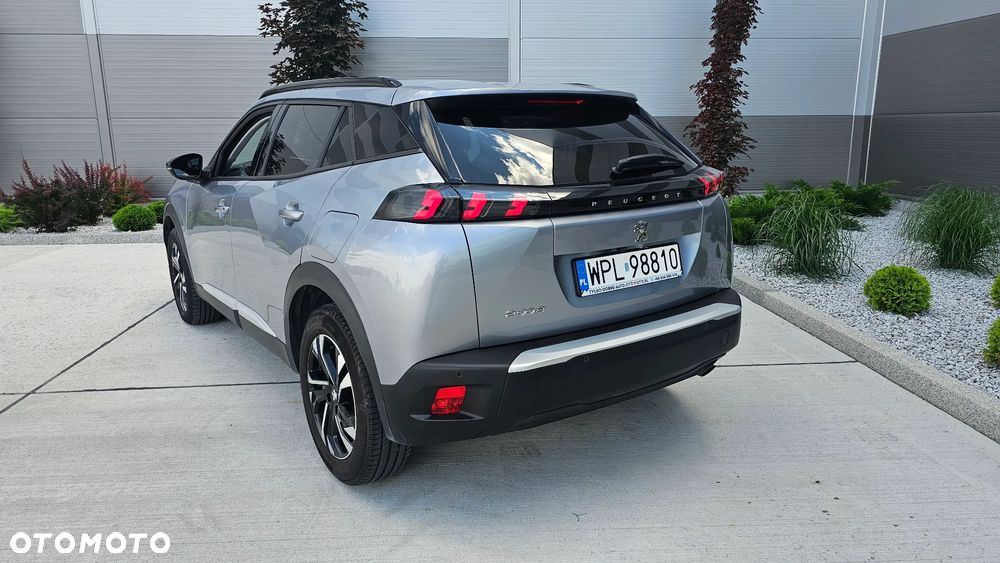 Peugeot 2008 1.2 PureTech Allure Pack S&S - 32