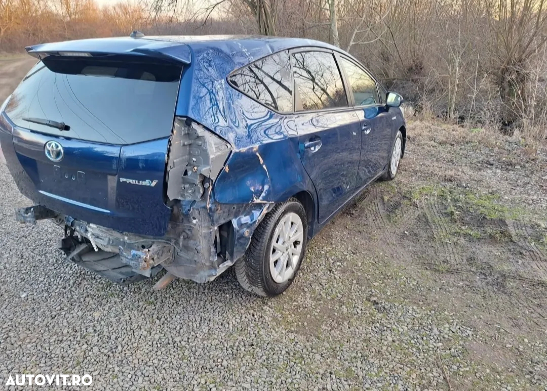Toyota Prius+ (Hybrid) Executive - 5