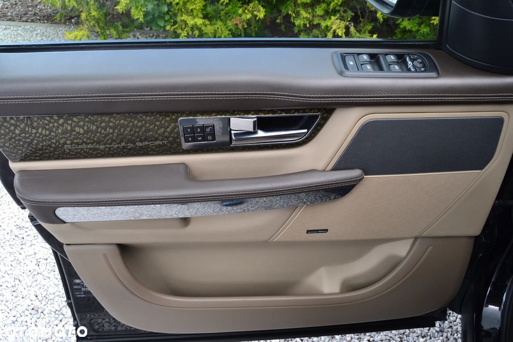 Land Rover Range Rover Sport SDV6 Autobiography - 32
