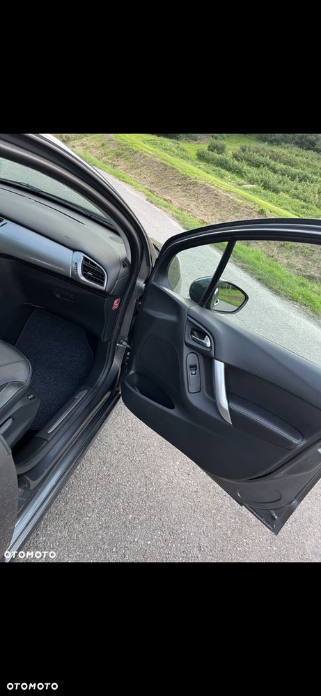 Citroën C3 Pure Tech (VTi) 82 Exclusive - 26