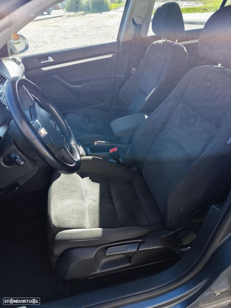 VW Golf Variant 1.6 TDi Highline - 6