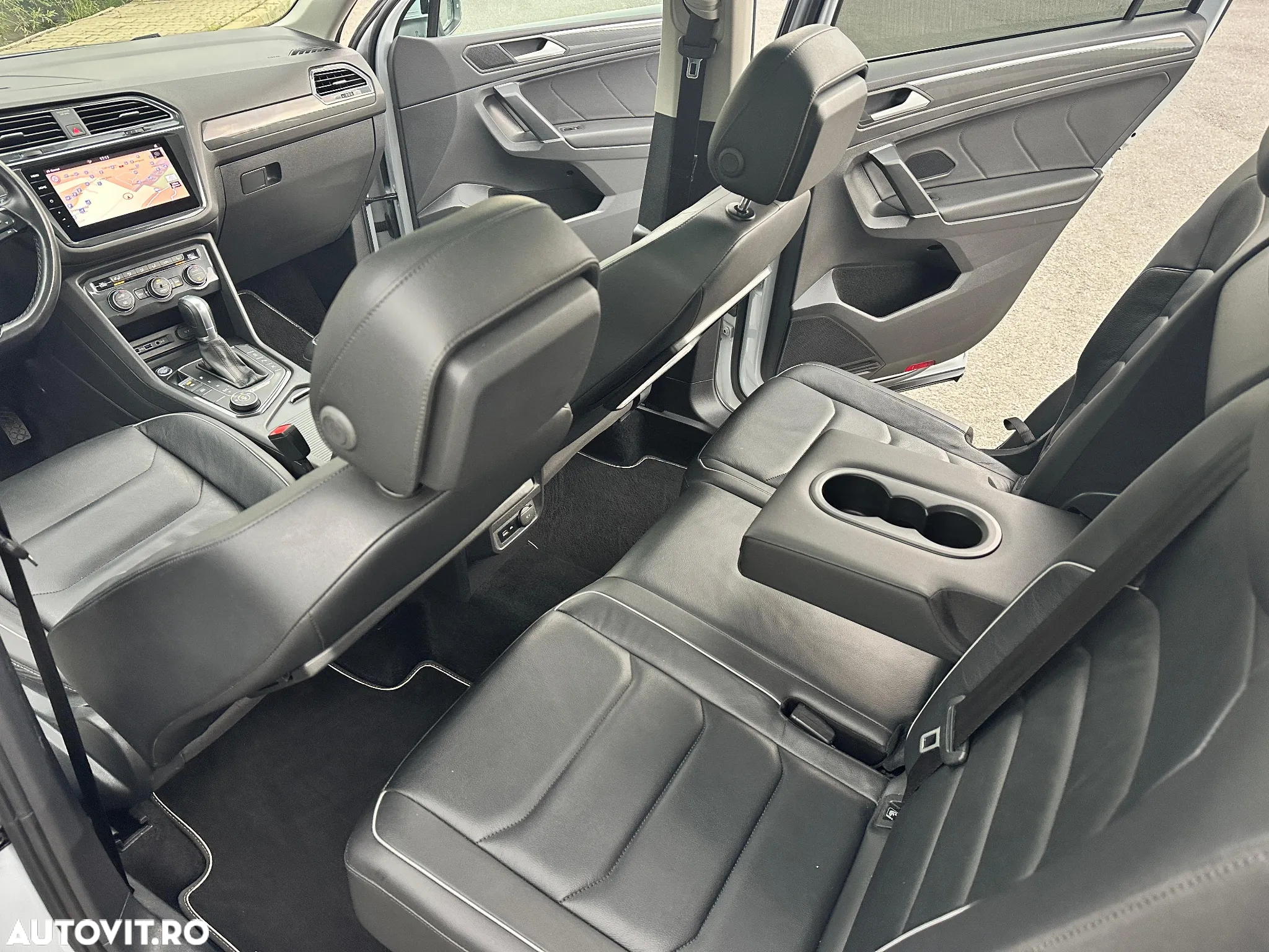 Volkswagen Tiguan Allspace 2.0 TDI 4Mot DSG R-Line - 11