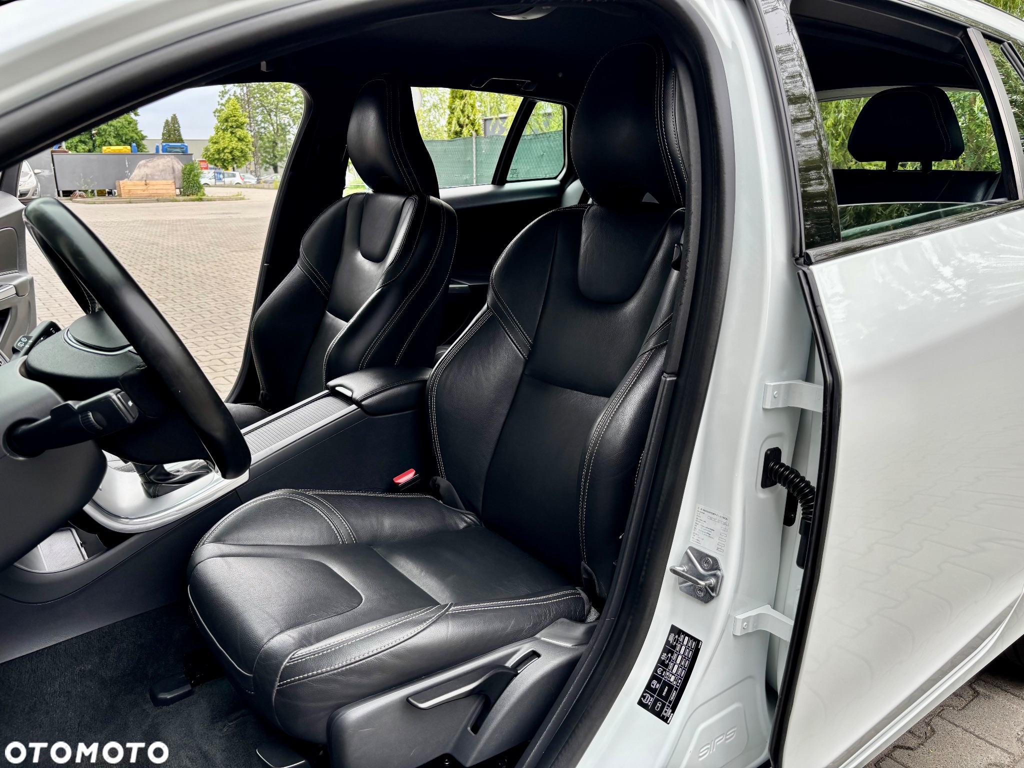 Volvo V60 D4 Drive-E R-Design Kinetic - 6