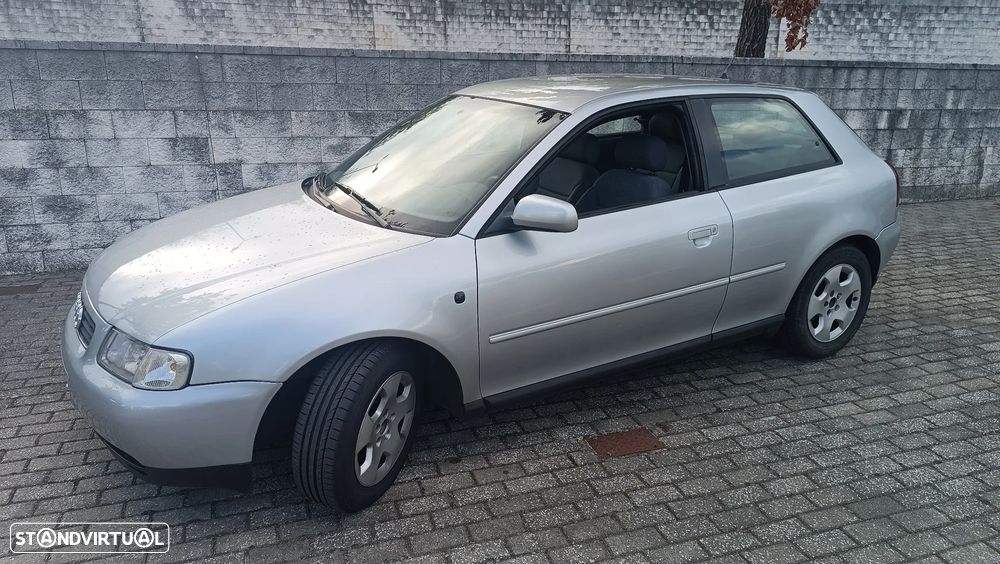 Audi A3 1.9 TDI Attraction - 1