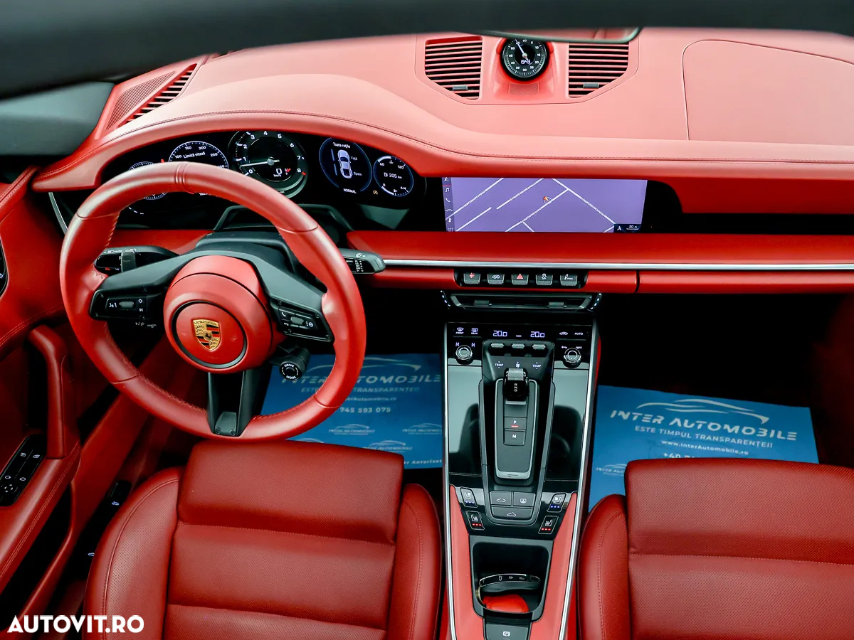 Porsche 911 Carrera 4S - 6