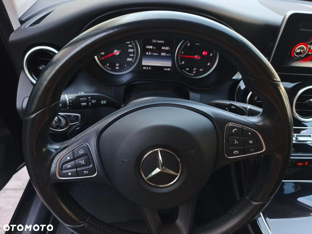 Mercedes-Benz Klasa C 220 d 4-Matic 7G-TRONIC - 29