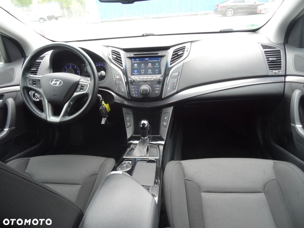 Hyundai i40 Kombi 1.7 CRDi DCT Style - 12