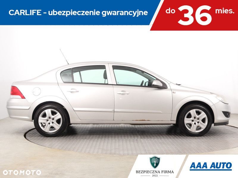 Opel Astra - 8