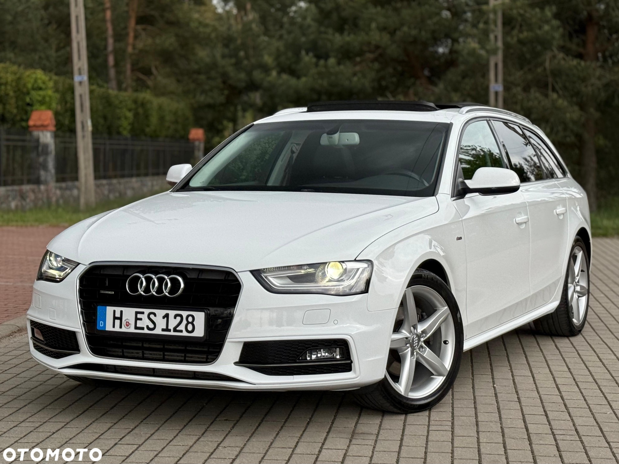 Audi A4 Avant 2.0 TDI DPF quattro S line Sportpaket - 24