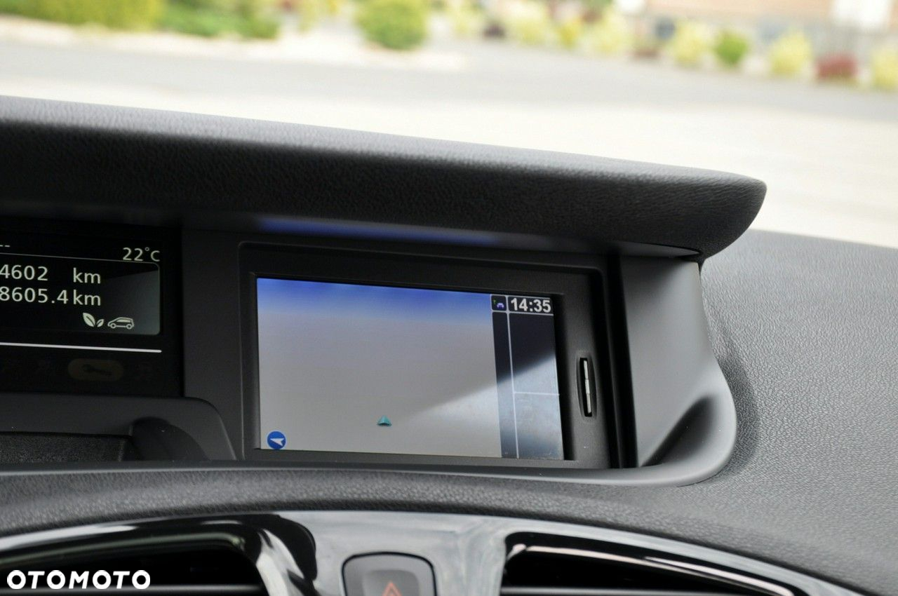 Renault Scenic - 32