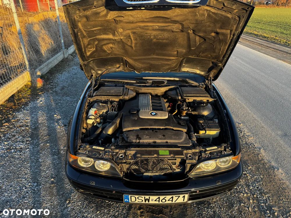 BMW Seria 5 - 10