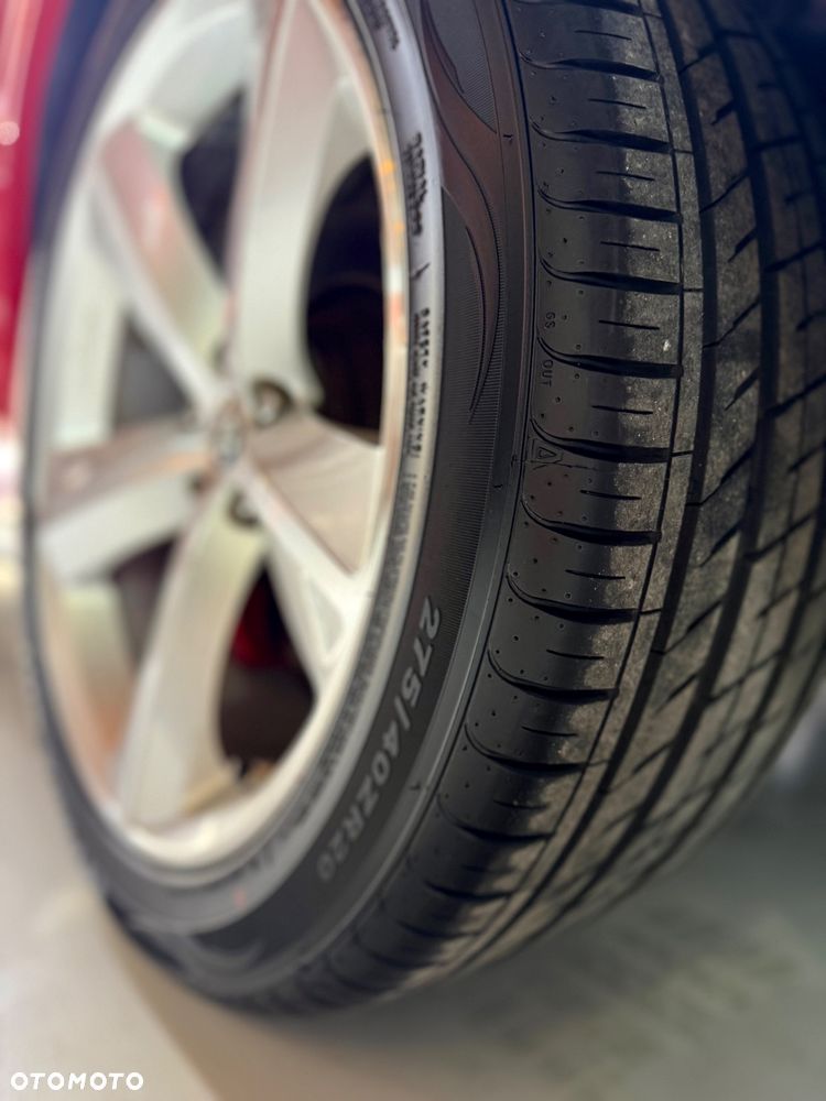 Dodge Challenger 6.1 SRT8 - 20