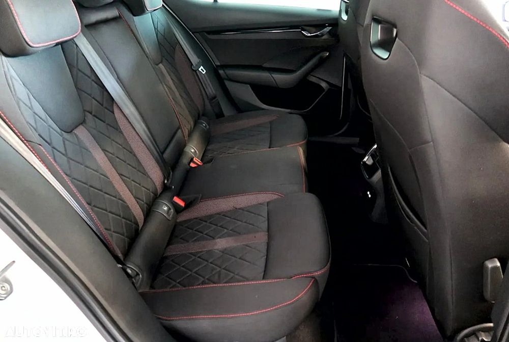 Skoda Octavia 2.0 TDI DSG 4X4 RS Plus - 12