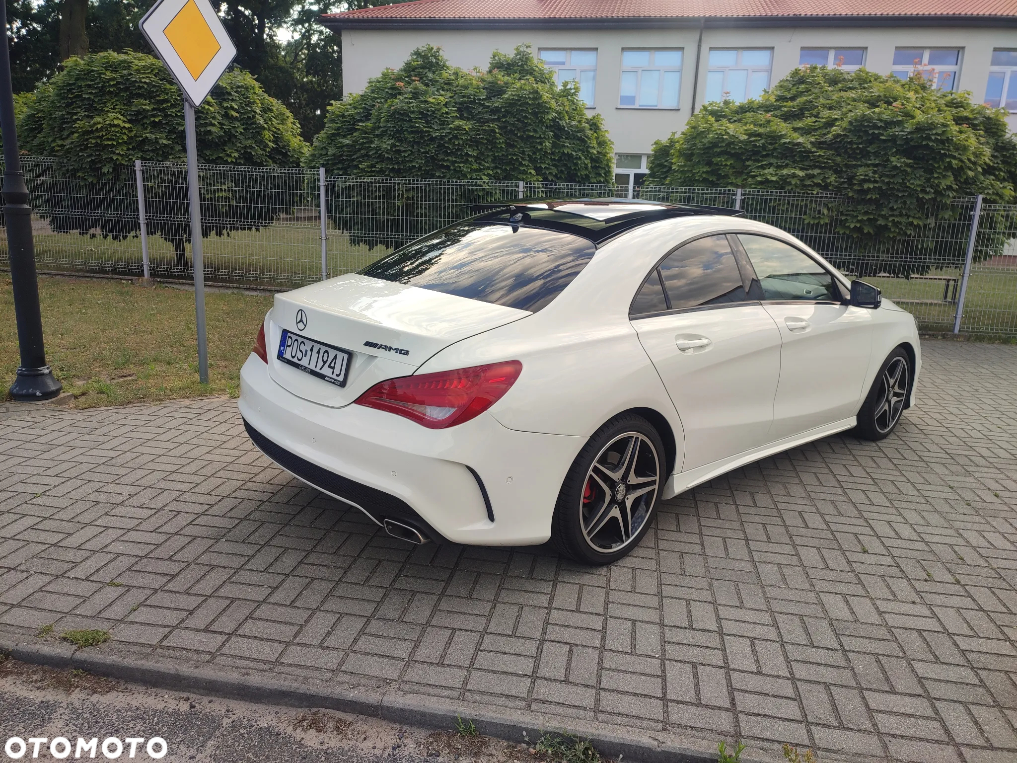 Mercedes-Benz CLA 220 d 7G-DCT AMG Line - 10