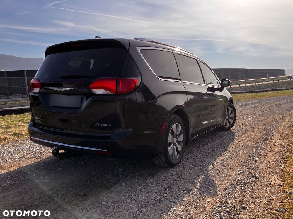 Chrysler Pacifica - 7