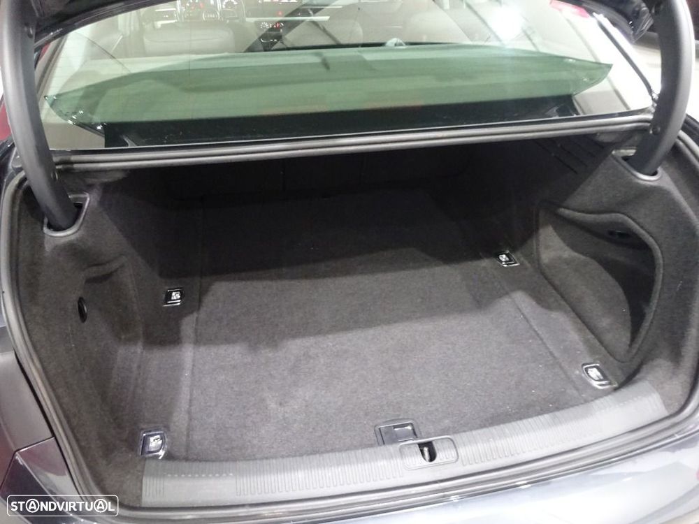 Audi A4 35 TDI S tronic - 30