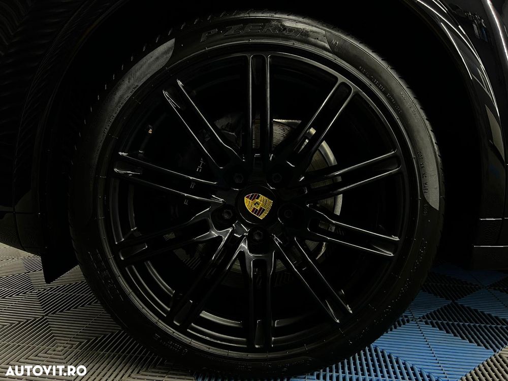 Porsche Cayenne Platinum Edition - 6