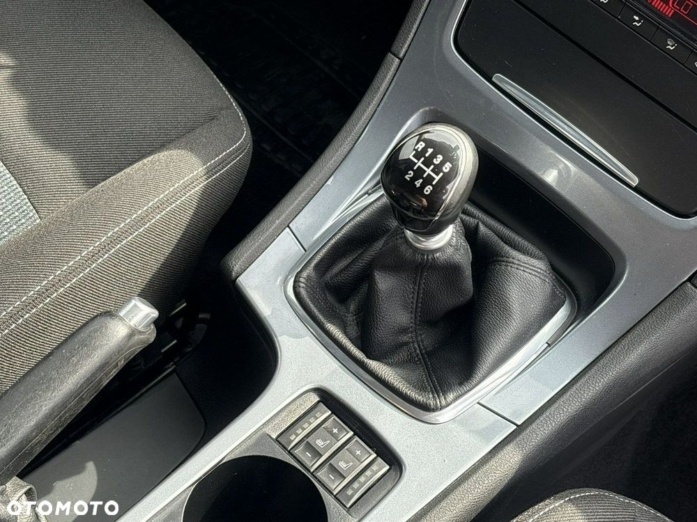 Ford Mondeo 1.6 Eco Boost Start-Stopp Ambiente - 17