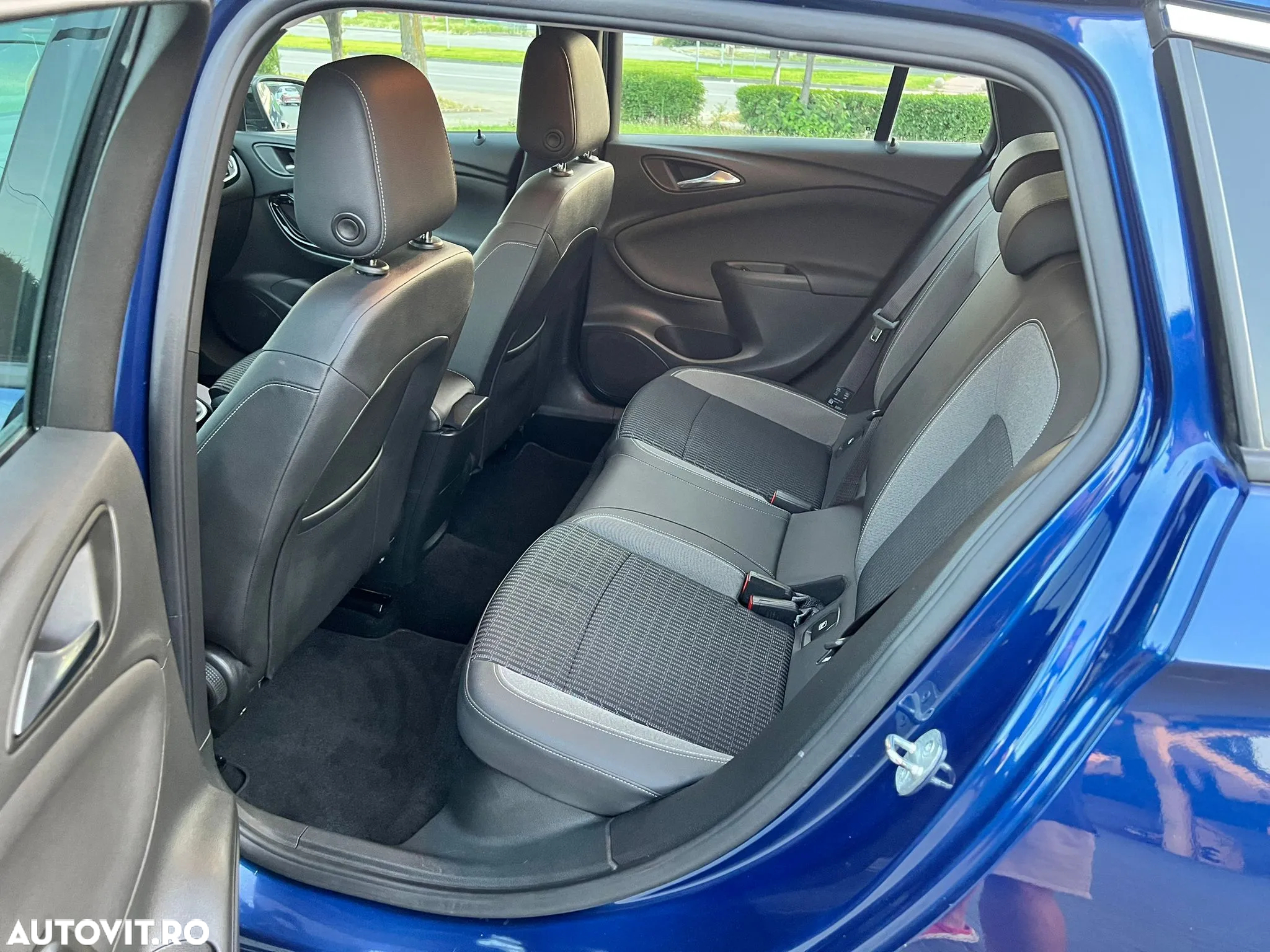 Opel Astra Sports Tourer 1.5 D Business Elegance - 8