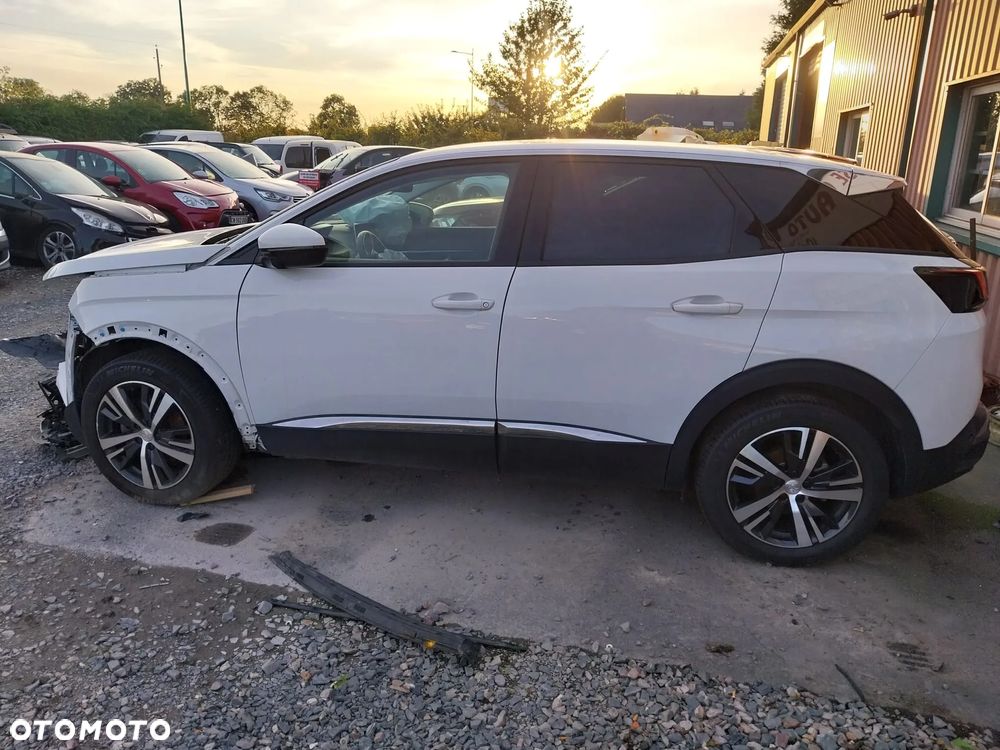 Citroën C3 Pure Tech 110 S&S SHINE - 2