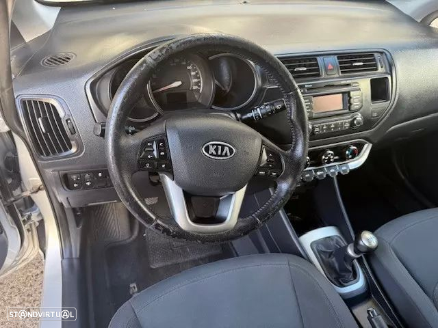 Kia Rio 1.2 CVVT EX - 17